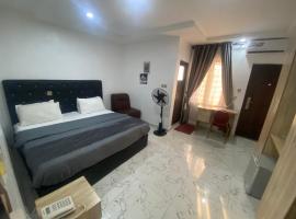 JICHAKA HOTEL & SUITEs: Lekki şehrinde bir otel