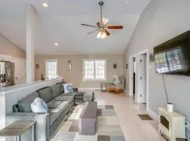 6 Mi to Tanglewood! High-End Lee Apartment