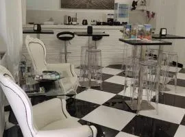 Clelia's Boutique Rooms & Suites