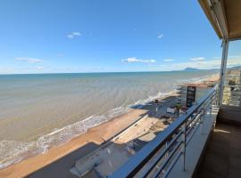 Bellreguart में, होटल Mirador Blue Horizon- 1ª linea de playa