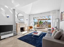 Blue Horizon - Marina Sotogrande, Hotel in San Roque