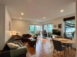 St Kida Retreat Apartment Trams Free WiFi