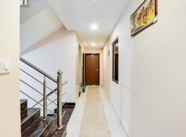 Hotel O by OYO LA PLAZO, hotelli kohteessa Rāiwāla