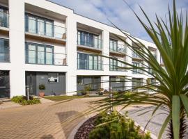 BEACHES - South Sands beach house, hotell i Torquay