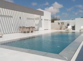 Villa Djerba 4 personnes, hotel a Arkou