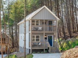 Ideal Location and Mountain Views Chattanooga Home!, majake sihtkohas Chattanooga