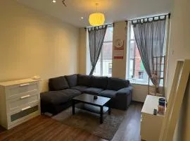 2 Bed Apartment Chinatown
