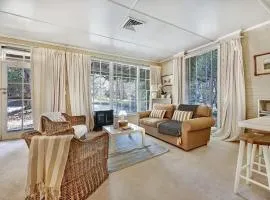 Stunning Garden Studio at Mayfield Vineyard