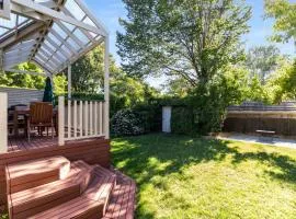 Hill Street Hideaway - Central Walk Everywhere