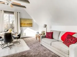 Walkable Location, Historic Setting Warrenton Apt