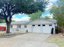 Cozy Retreat near DFW Airport