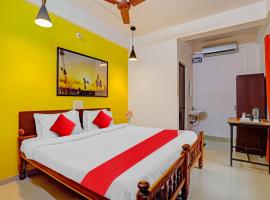 Hotel O Parppidam Residency Kazhakuttam Railway Station – hotel w mieście Kazhakuttam