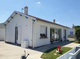 Maison 6 couchages près centre-ville La Faute sur Mer, animaux admis - FR-1-194-430
