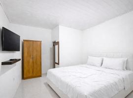 Pilot Guesthouse Tasikmalaya Mitra RedDoorz – hotel w mieście Padayungan