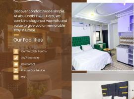 Abu Dhabi CC Hotel，林貝的有停車位的飯店