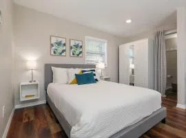 Bungalow near Universal, Disney, and Downtown Orlando