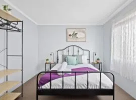 Modern Private Double Room - Central Spot at Liverpool - Shared Bathroom