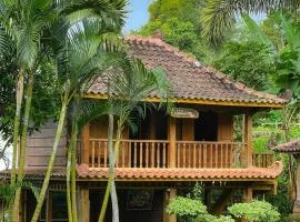 DLimasan Heritage Cottage Near Jatim Park & Alun Alun Batu