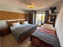 Hotel Bungalows La Era