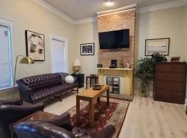 Historic home walk to Convention Center & St Jude