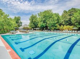 Beachwoods Resort, hotel with jacuzzis in Kitty Hawk