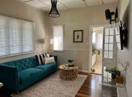 DuknWilla Beach Cottage