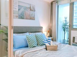 SM Bicutan Getaway, מלון במנילה