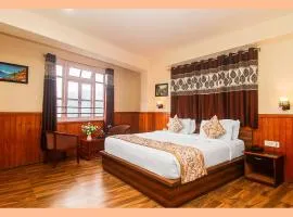 The Golden Sunrise And SPA