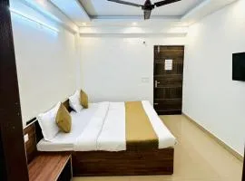 Hotel AP House -Saket Ignou Raod
