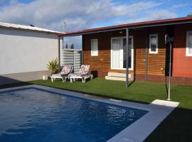 Casa Germán a house with Pool, BBQ & Kids Area, hotel em Utrera