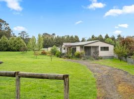 Country Getaway on the edge of the Yarra Valley, hotell i Morang