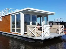 Stunning Ship In Offingawier With House Sea View