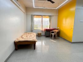 Homestay Pimple Nilakh 2BHK, hotel a Dāpuri