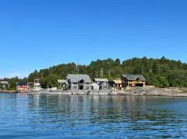 Amundøya Seaside