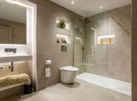 Arran Shores Luxury Shorefront Garden Terrace Apartment 6