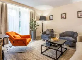 Arran Shores Luxury Shorefront Garden Terrace Apartment 7