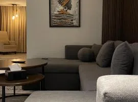 GULBERG EXECUTIVE APARTMENTS By ALVIS SUITE