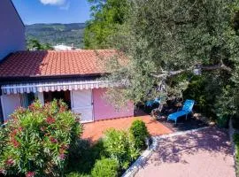 Ferienhaus Nina mit Whirpool by Villas Guide