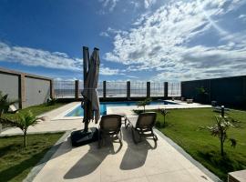 OceanView Ndayane - Villa de luxe avec vue sur mer et piscine, hotel en Ndayane