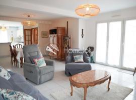 Escapade à Riantec à 900m des plages โรงแรมในRiantec