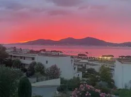 Apartment with terrace close to the beach