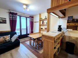 Charmant studio skis aux pieds Le Revard, hotel a Montcel