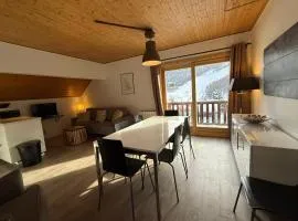 Vars at the foot of the slopes - apartment for 6 people
