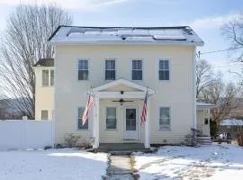 Ann Inn - Downtown New Milford Apartment