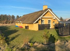 Viking Surf Cottage, отель в городе Клитмеллер