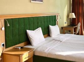 Shera Park Boutique Hotel, hotel v mestu Almaty