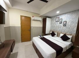 Meera Eternity Couple Friendly By RESTIN – hotel w mieście Badarpur