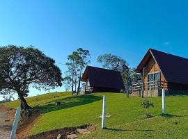 Chal&eacute;s Ref&uacute;gio nas montanhas, koliba u gradu Gvaratuba