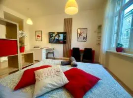 Residence Neverin Luxury Apartments-Private Garage