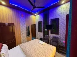 OM SHIVAY HOMESTAY AND PARTY HALl